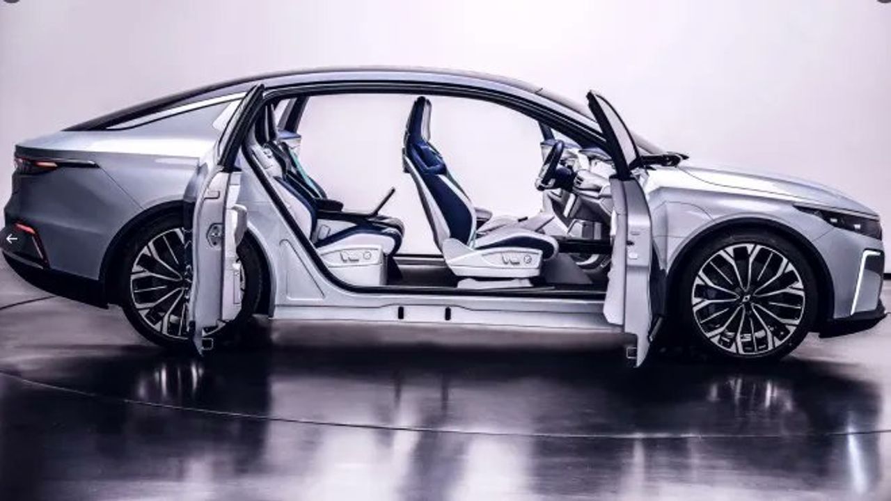 Togg 2024 yılı sedan modelinin görselleri ve detayları ortaya çıktı!