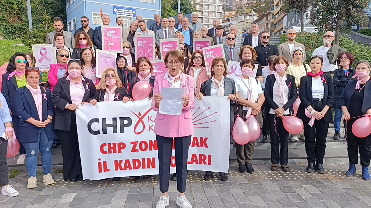 Pembe Balonlarla Farkındalık Mesajı: CHP Kadınlar Zonguldak’ta Meme Manseri İçin Yürüdü!