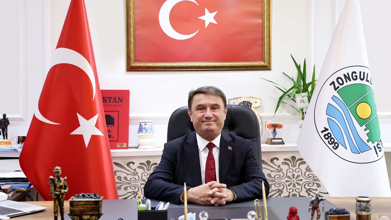 Başkan Erdem: Atatürk'ün Emaneti Cumhuriyet Sonsuza dek Yaşayacak...