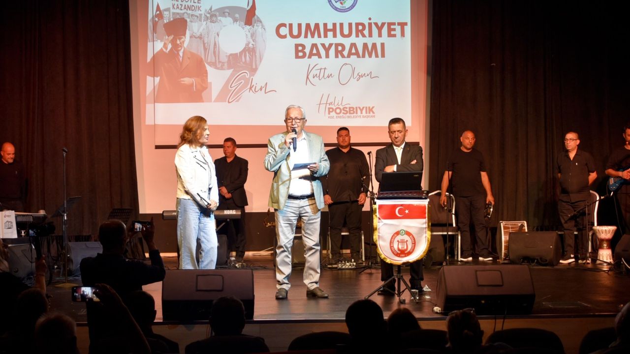 Ereğli'yi Cumhuriyet Coşkusu Sardı. Edirne Bankası Konseri Büyüledi!