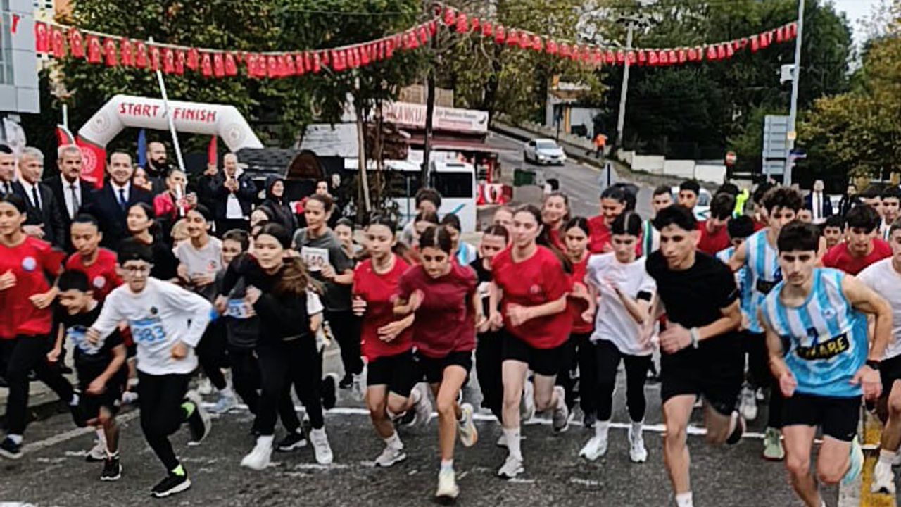 Atatürk ve Cumhuriyet Koşusu Zonguldak’ta Gerçekleştirildi...