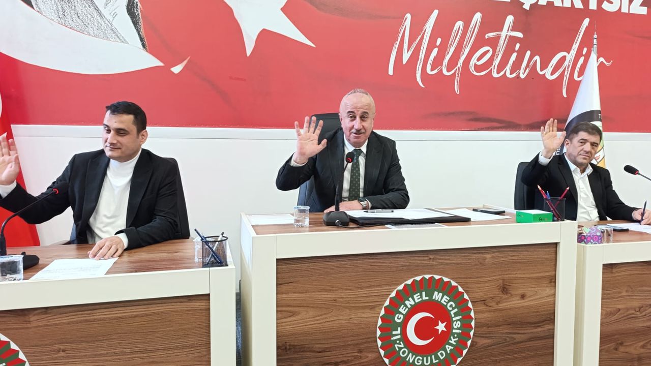 Ağustos Tatili Kararı Meclisten Geçti: Rapor Ücretleri Belirlendi!