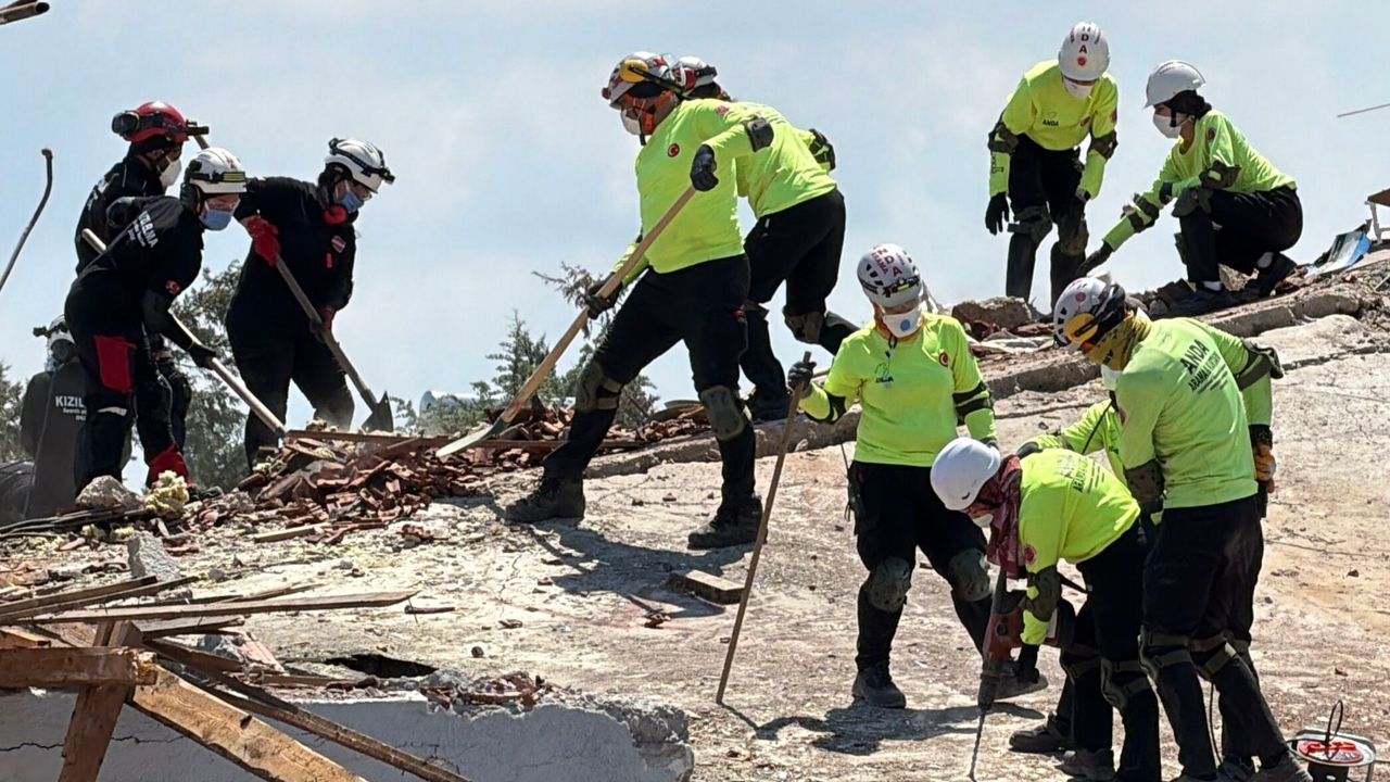 Deprem İçin Zonguldak, Bartın, Karabük de Orada!