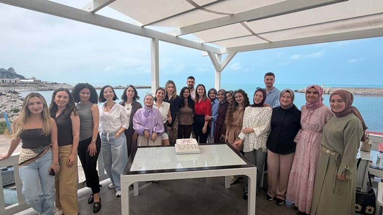 Diyetisyenler Aynı Masada Buluştu: Sorunlar Ve Çözüm Önerile