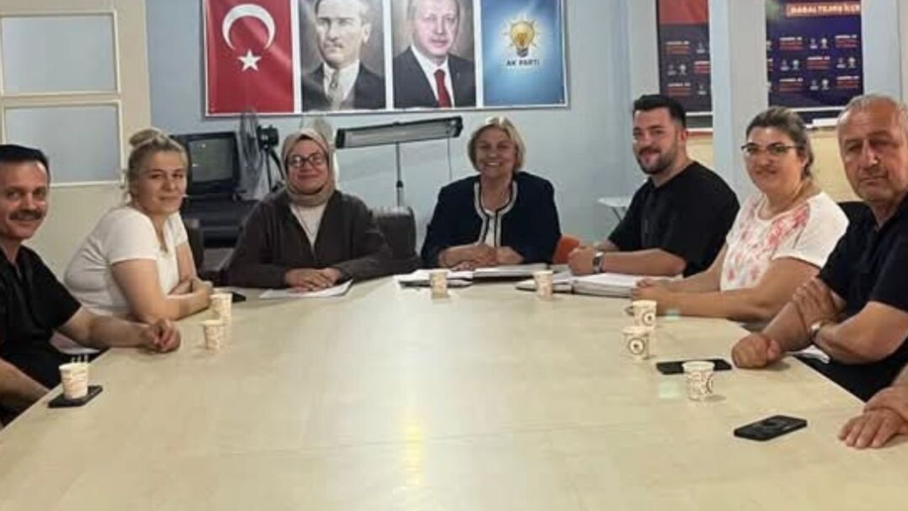 Gökçebey AK Parti Yönetimi Haftalık Mesaisini Sürdürdü