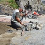 Kilit Parkeler Döşeniyor!