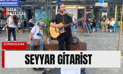 Bu da seyyar gitarist!