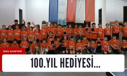 40 çocuğa 100.yıl hediyesi verildi...