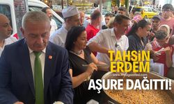 Tahsin Erdem, aşure dağıttı!