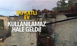 İki katlı ev yangında kullanılamaz hale geldi!