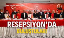 Protokol resepsiyonda buluştu!