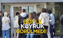 Ne Ekmek Ne İndirim… Kuyruk Bu Kez Kütüphane İçin!