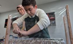 11 yaşında zehirsiz tarım için kolları sıvadı...