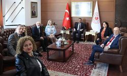 Zonguldak Kültür ve Sanat Derneği, Vali Osman Hacı Bektaşoğlu'nu ziyaret etti...