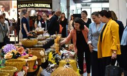 El Emeğine ve Kadın Gücüne Anlamlı Destek! Güney Hacıbektaşoğlu’ndan Sergiye Ziyaret