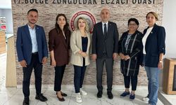 Eczacılara Anlamlı Ziyaret... CHP’den Sağlığın Gizli Kahramanlarına Destek Mesajı
