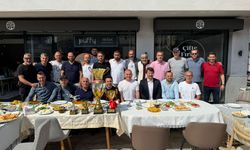 Turgut Tanyıldız Masterler şampiyonluğu kahvaltıda kutladı.