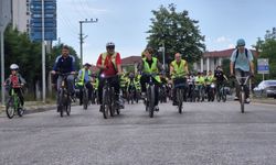 Pedallar bisiklet baharı için çevrildi