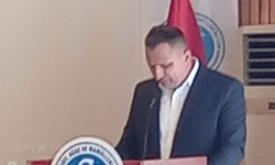 SELÜLOS-İŞ'DE DEĞİŞİM RÜZGÂRI: CÜNEYT GÜMÜŞOK BAŞKANLIK KOLTUĞUNA OTURDU