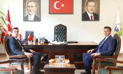 Kaymakam Necdet Özdemir, Başkan Kamil Altun'a veda etti...