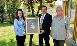 Muammer Avcı’ya Osmanlı Tuğra Tablosu Hediye Edildi...