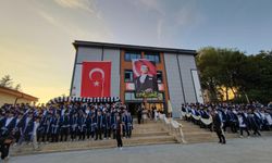Ereğli Meslek Lisesi’nde Mezuniyet Coşkusu... 306 Öğrenci Geleceğe Uğurlandı!