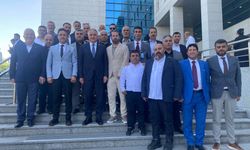 Gazi Meclis'te Anlamlı Buluşma! AK Parti Teşkilatından Meclis Çıkarması...