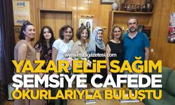 Yazar Elif Sağım Şemsiye Cafede Okurlarıyla Buluştu