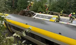 Almanya'da tren kazası! Çok sayıda can kaybı