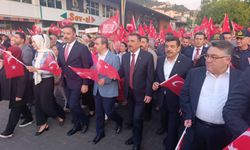 ZONGULDAK MEHTER MARŞI İLE İNLEDİ: 15 TEMMUZ RUHU CADDELERE TAŞTI