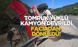 Zonguldak-Ankara yolunda tomruk yüklü kamyon devrildi!