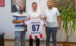 Kuzyakaspor’dan Başkan Kamil Altun’a forma jesti…