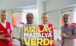 Kızılay Madalya Verdi!