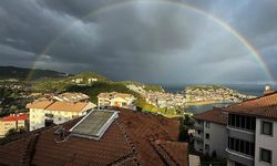 Amasra’da Gökkuşağı Büyüledi! Cumhuriyet Bayramı’na Kartpostallık Manzara...