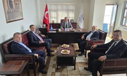 Eski yuva yeni buluşma...Başkan Erdem'den SMMMO'ya Anlamlı Ziyaret...