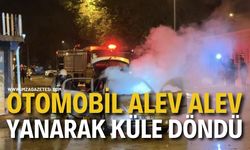 Otomobil alev alev yanarak küle döndü...