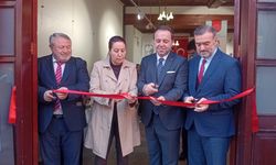 Gazze İçin Renkler ve Sözler Sergisi Dualarla Açıldı