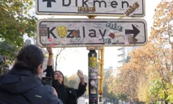 Kızılay Tabelası Neden Viral Oldu?