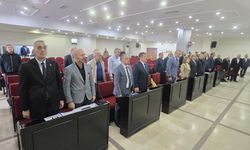 Zonguldak Belediyesi Meclisi Şehitlerimize Saygı Duruşuyla başladı