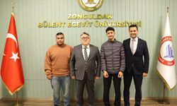 Rektör Özölçer, Gazzeli Öğrenciler ile Bir Araya Geldi...