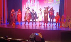 Zonguldak'ta Çocuklar İyiliği Sahnede Öğreniyor