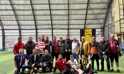 Dostluk Kazandı… AK Parti Teşkilatları Halı Sahada Buluştu