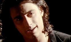 Adaletsiz yar kim söylüyor? Şarkı sözleri neler?