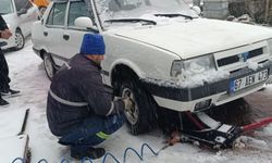 Kar Yağışı Oto Lastikçi Esnafın Yüzünü Güldürdü!