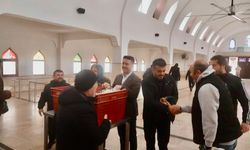 AK Parti Kandil Simidi İkram Etti