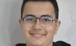 Lise Öğrencisi Evinde Ölü Bulundu