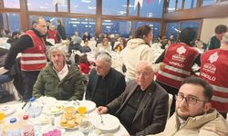 İYİ Parti İl Başkanı Erkmen Orucunu Vatandaşlarla Birlikte Açtı