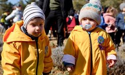 Minik Eller Geleceğe Yazılmış Umut Mektubu Dikti!