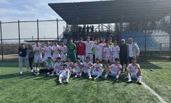 Çaycuma'nın gençleri profesyonel takımı yendi!
