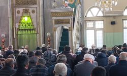 Cuma Hutbesinde Kadir Gecesi’nde Birlik ve Dua Çağrısı